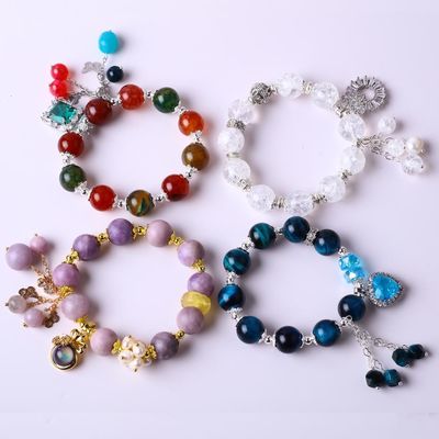Handmade Round Bead Crystal Gemstone Elastic Bracelet dengan Charms Deluxe