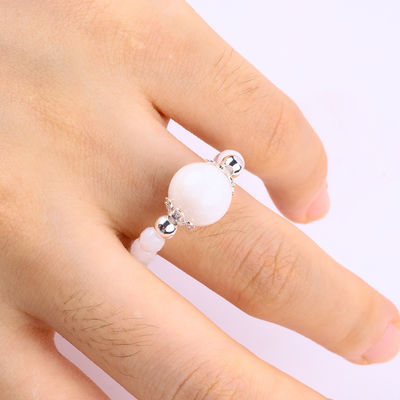 4mm Handmade Batu permata Pered Ring Adjustable Elastic White Agate Stone Ring Untuk pesta pemakaian sehari-hari