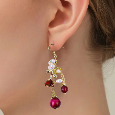 10MM 8MM Rose Merah Mata Harimau Kristal Dan Mutiara Putih Dengan Bunga Mawar Dangle Earring Panjang Untuk Pesta Dan Pakaian Harian