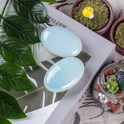 Natural Opal Palm Stone Healing Polished Pocket Opal Rock Stones Oval Batu Kekhawatiran Membebaskan Kecemasan